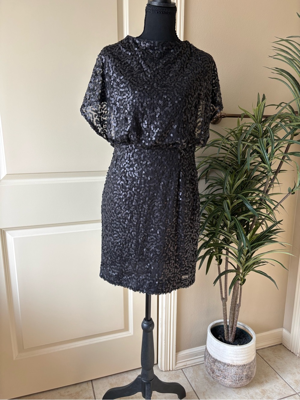 Jessica Simpson Black Sequin Blouson Mini Dress